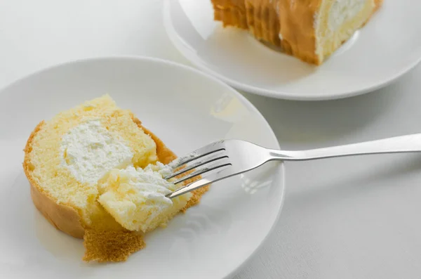Vanilla Cake Roll Breaking Time — Stock Photo, Image