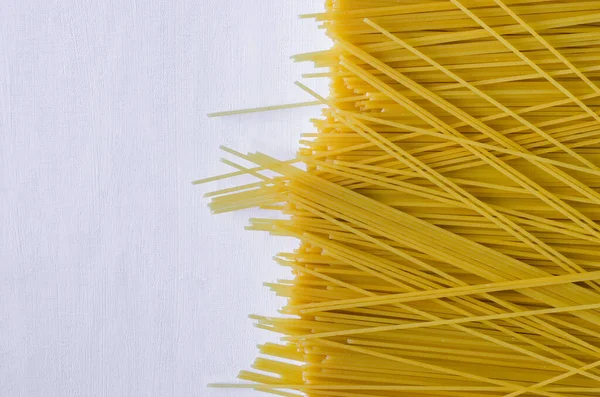 Spaghete Izolate Fundal Alb — Fotografie, imagine de stoc