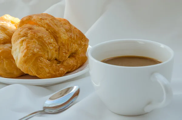 Croissant and Coffee for Breakfast. — Stock Photo, Image