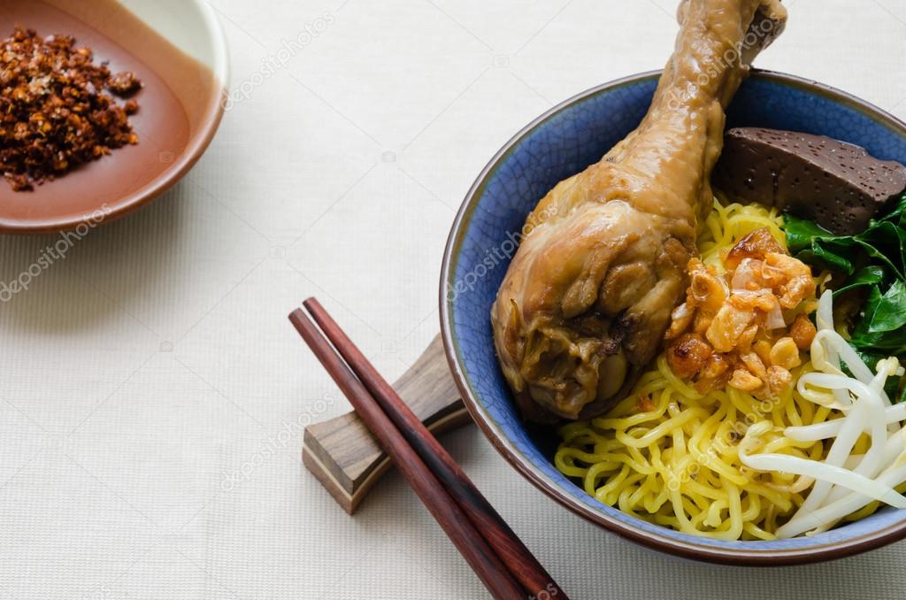 Egg Noodle with Stewed Chicken Drumstick.