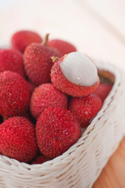 yığın lychee sepeti