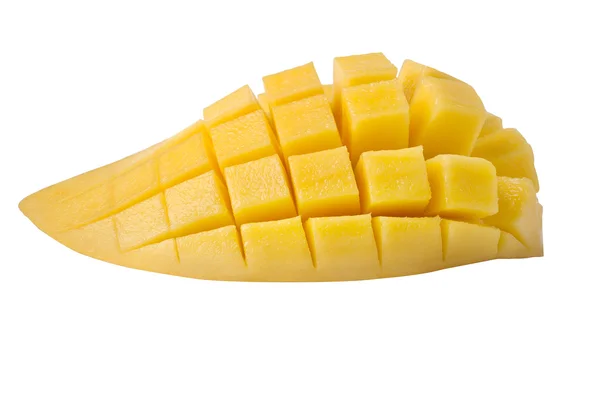 Tatlı mango dilim kırpma yolu ile beyaz arka plan üzerinde