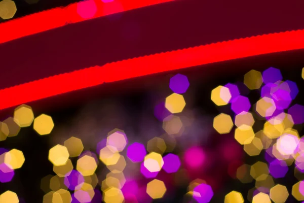 Işıklar ve yıldız r ile bokeh ile arka plan defocused