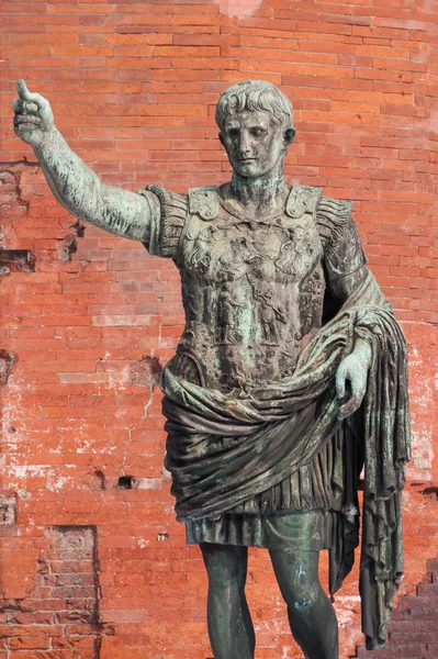 Statue of Julius Caesar Augustus — Stock Photo, Image