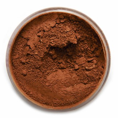 ufalanmış allık ve göz farı