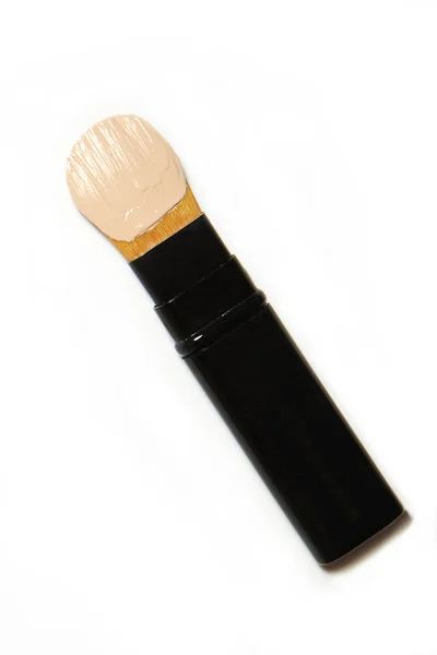 Cosmetic brush with natural foundation — Stock Photo, Image