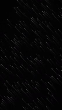 Karanlık Sahnede Düşen Çizgileri Gösteren Hava Görüntüleri