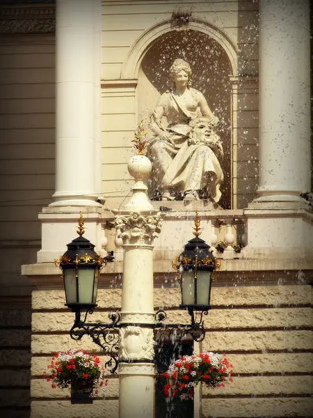 Şehir merkezindeki Lviv (Ukrayna)