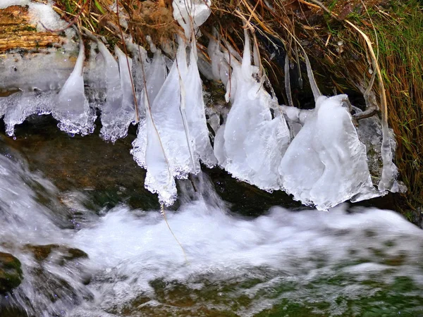 Figures from the ice made by nature — Stock Photo, Image