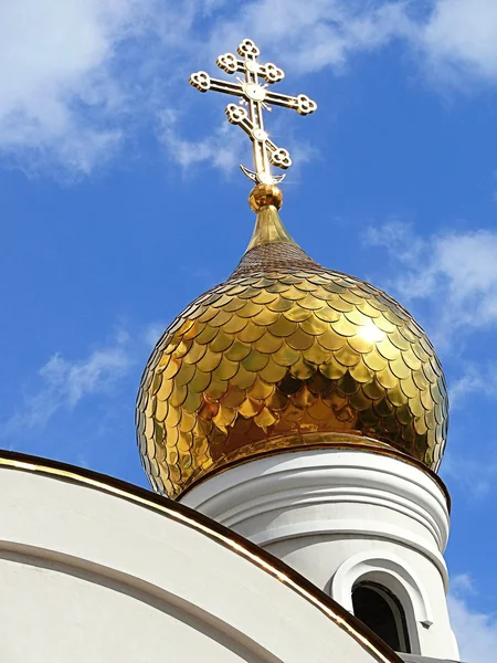 Igreja - uma cúpula alta — Fotografia de Stock