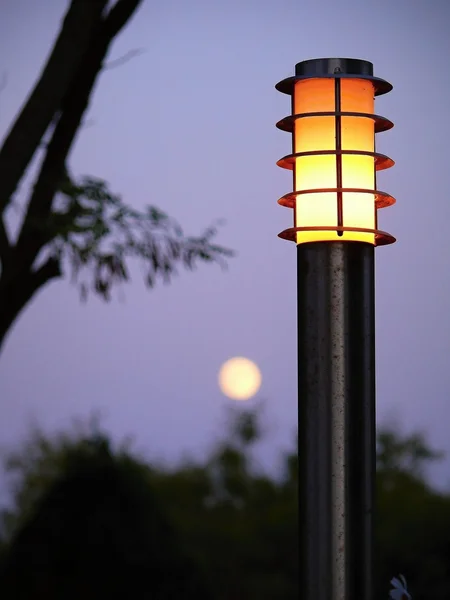 Little Street lampa i stan — Stockfoto