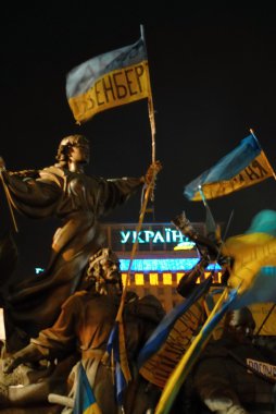 Kiev şehir merkezinin gece hayatı