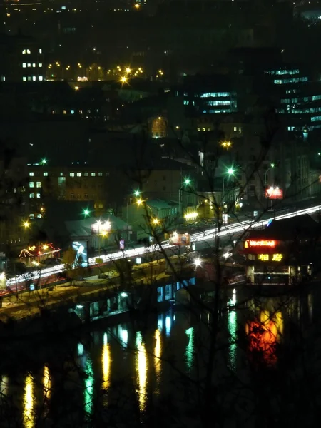 Vida nocturna centro de la ciudad en Kiev —  Fotos de Stock
