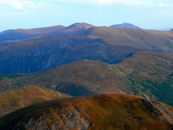 Belles montagnes des Carpates — Photo