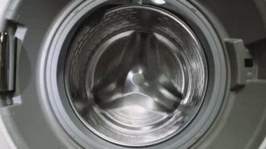 Çamaşır makinesi davul içinde