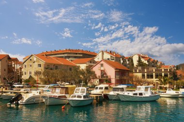 Doğal limanı, Kalimanj Tivat City. Karadağ