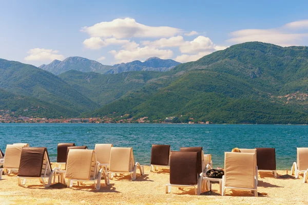 Kumsalda Körfezi Kotor, Karadağ