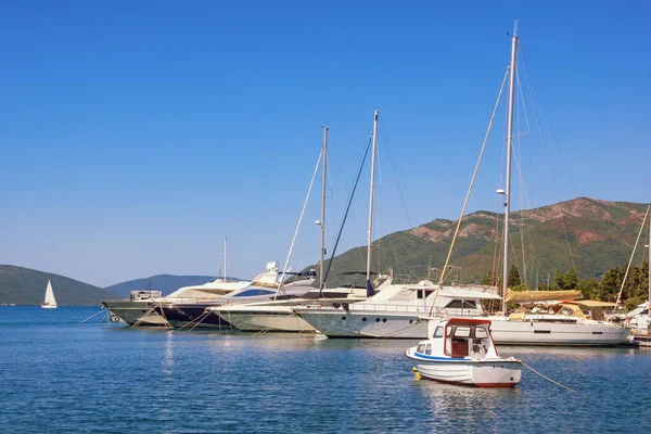 Beautiful Mediterranean Landscape Sailboats Fishing Boats Water Montenegro Adriatic Sea — Stock Photo, Image