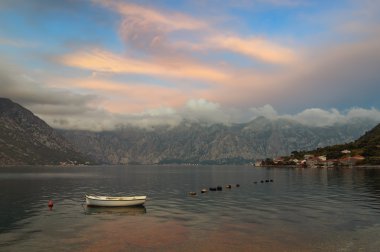 Afterglow. Kotor Körfezi, Karadağ