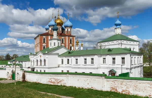 Vy över Ryazan Kreml. Ryazan city, centrala Ryssland — Stockfoto