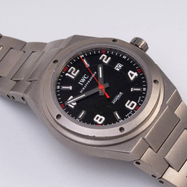 IWC otomatik kurmalı saat, Ingenieur AMG modeli, referans 3103093, titanyum çanta. Milan mı? İtalya 2 Eylül 2025