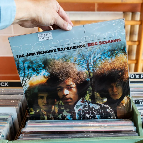 BBC Sessions, Jimi Hendrix 'in 1998 yılında piyasaya sürdüğü albüm. Udine, İtalya, 26 Ekim 2025