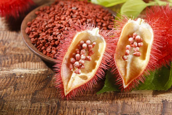 Annatto Tohumları Onoto Annatto Bixa Orellana Doğal Kırmızı Pigment — Stok fotoğraf