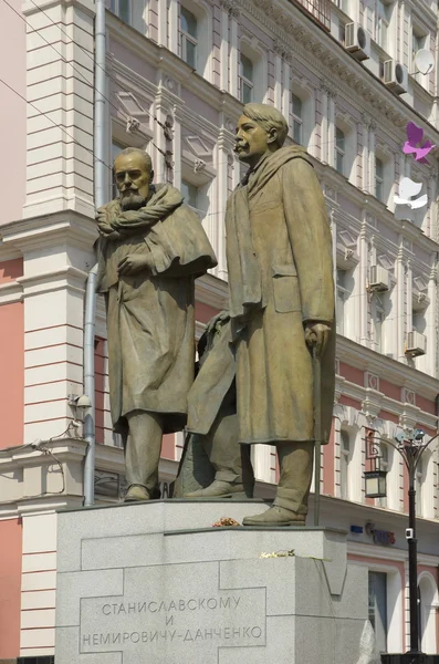 Pomnik Stanisławskiego i Niemirowicza Danczenko, Moskwa, Rosja — Zdjęcie stockowe