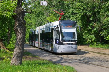 Moskova sokaklarında tramvay