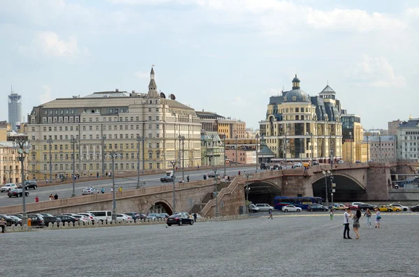  Görünüm Bolshoy Moskvoretsky Köprüsü, Moskova, Rusya Federasyonu