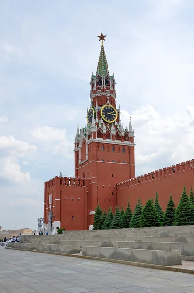 Torre Spasskaya en Plaza Roja, Moscú, Rusia — Foto de Stock