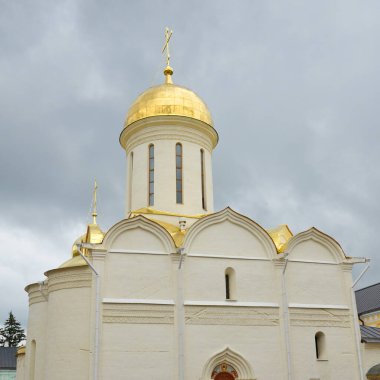 Kutsal Trinity St. Sergius Lavra 'daki Trinity Katedrali. Sergiev Posad kasabası, Moskova bölgesi. Rusya 'nın altın yüzüğü