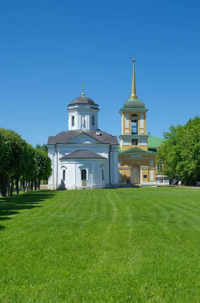 Moscú Rusia Junio 2021 Kuskovo Manor Campanario Iglesia Del Origen — Foto de Stock