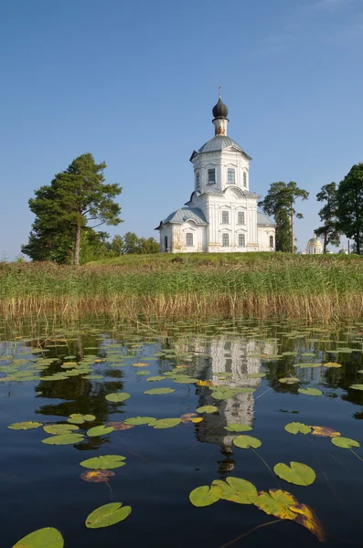 The monastery of Nilo-Stolobensky deserts in the Tver region, Russia. — Stock Photo, Image