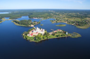 Nilo-stolobenskaya (Nil) çöller ve göl Seliger.
