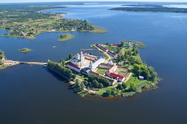 The Nilo-stolobenskaya Nil deserts and lake Seliger. — Stock Photo, Image