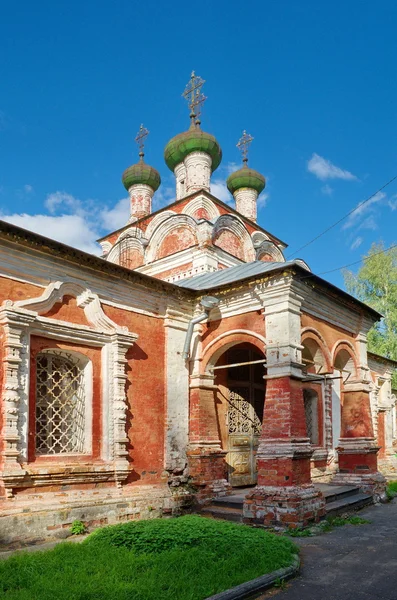 Εκκλησία της Αγίας Τριάδας στο Ostashkov — Φωτογραφία Αρχείου