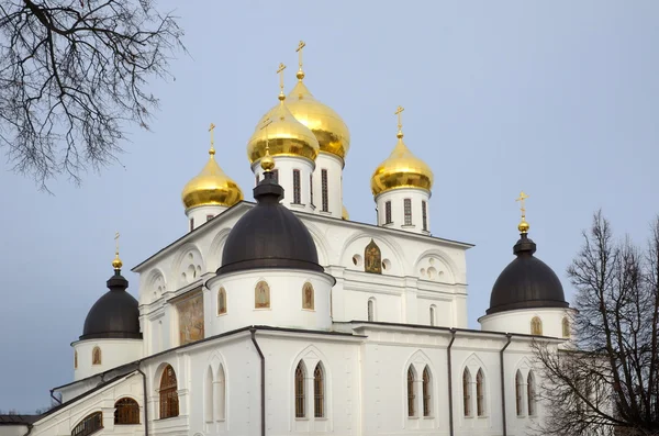 Catedral de la Dormición en Dmitrov, Rusia — Foto de Stock