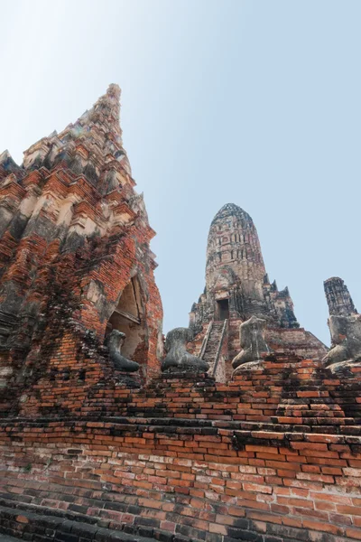 Antik pagoda Chaiwatthanaram Tapınağı.