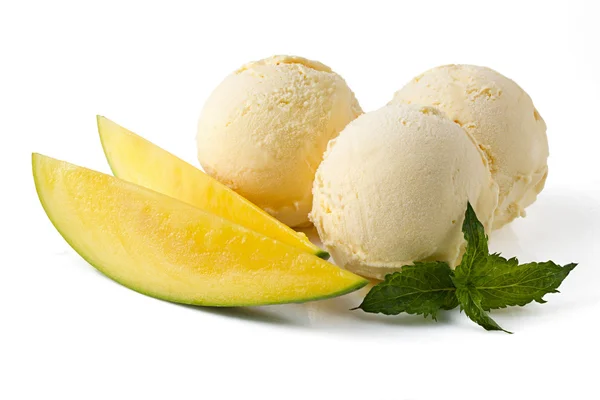 芒果冰淇淋勺 — 图库照片