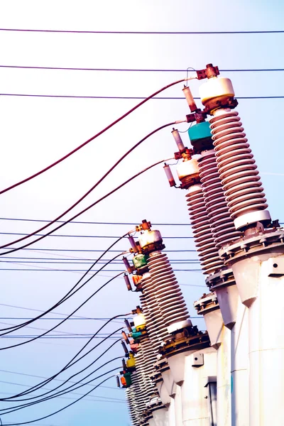 Energía eléctrica de alto voltaje — Foto de Stock