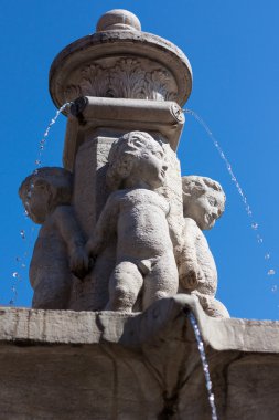 Çalışma çeşme anıt