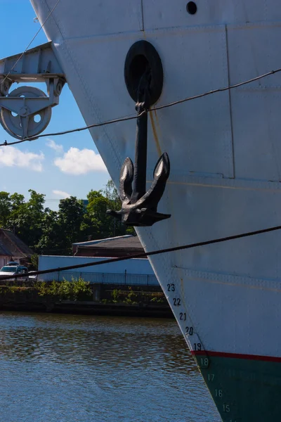 Het anker van een groot schip — Stockfoto