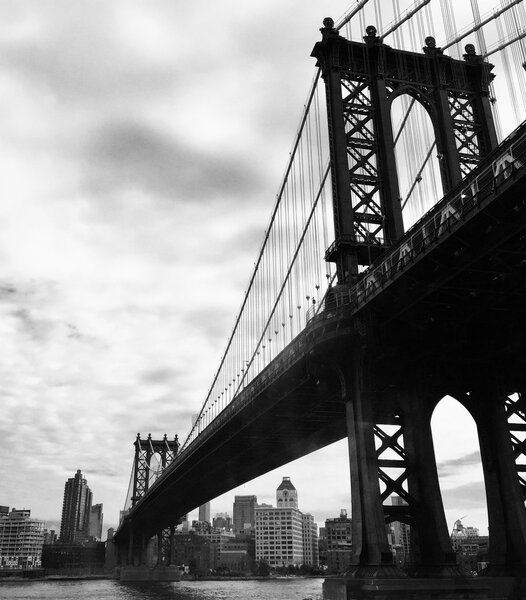 Manhattan bridge and the city in black and white picture style