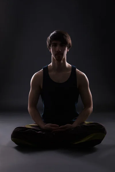 Boy making yoga — Stock Photo, Image