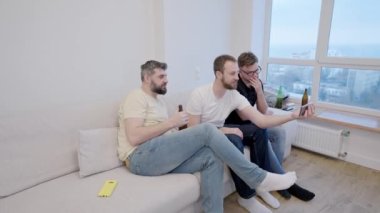 Video Çağrısı ile Arkadaş İletişimi