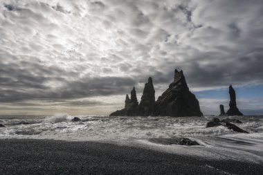 Güney İzlanda'daki deniz manzarası