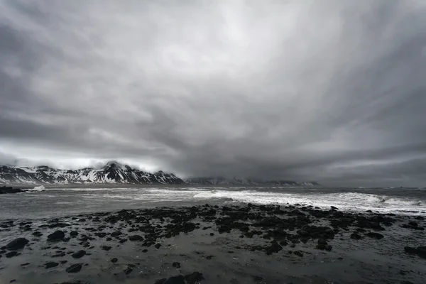 Zeegezicht in het westen van IJsland — Stockfoto