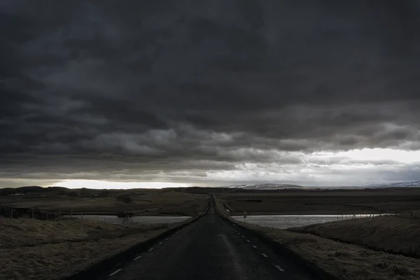 Carretera remota en Islandia — Foto de Stock