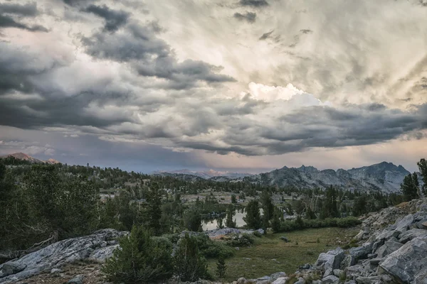 Landschaft in den Sierra Nevada Bergen — Stockfoto